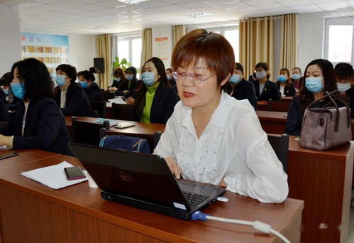 阿勒泰地區(qū)工會(huì)“楓橋經(jīng)驗(yàn)”法律服務(wù)工作室正式掛牌，助力職工權(quán)益保障與教育咨詢服務(wù)